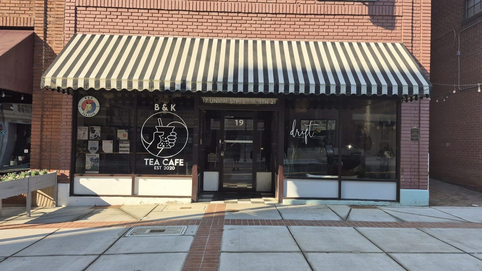 Drift Salon storefront NW Union